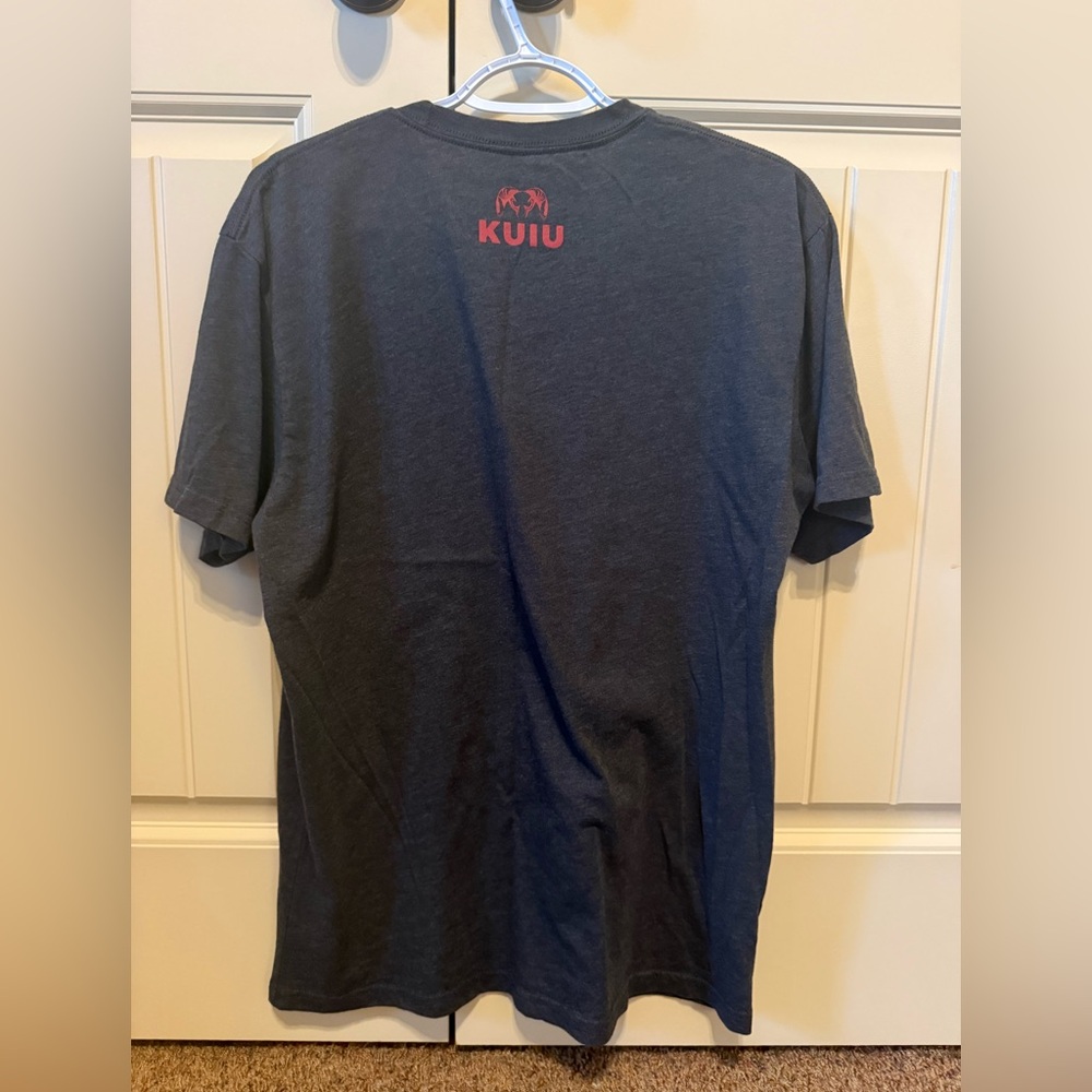 KUIU Men's Charcoal Ultralight Hunting Tee - Picture 2 of 3